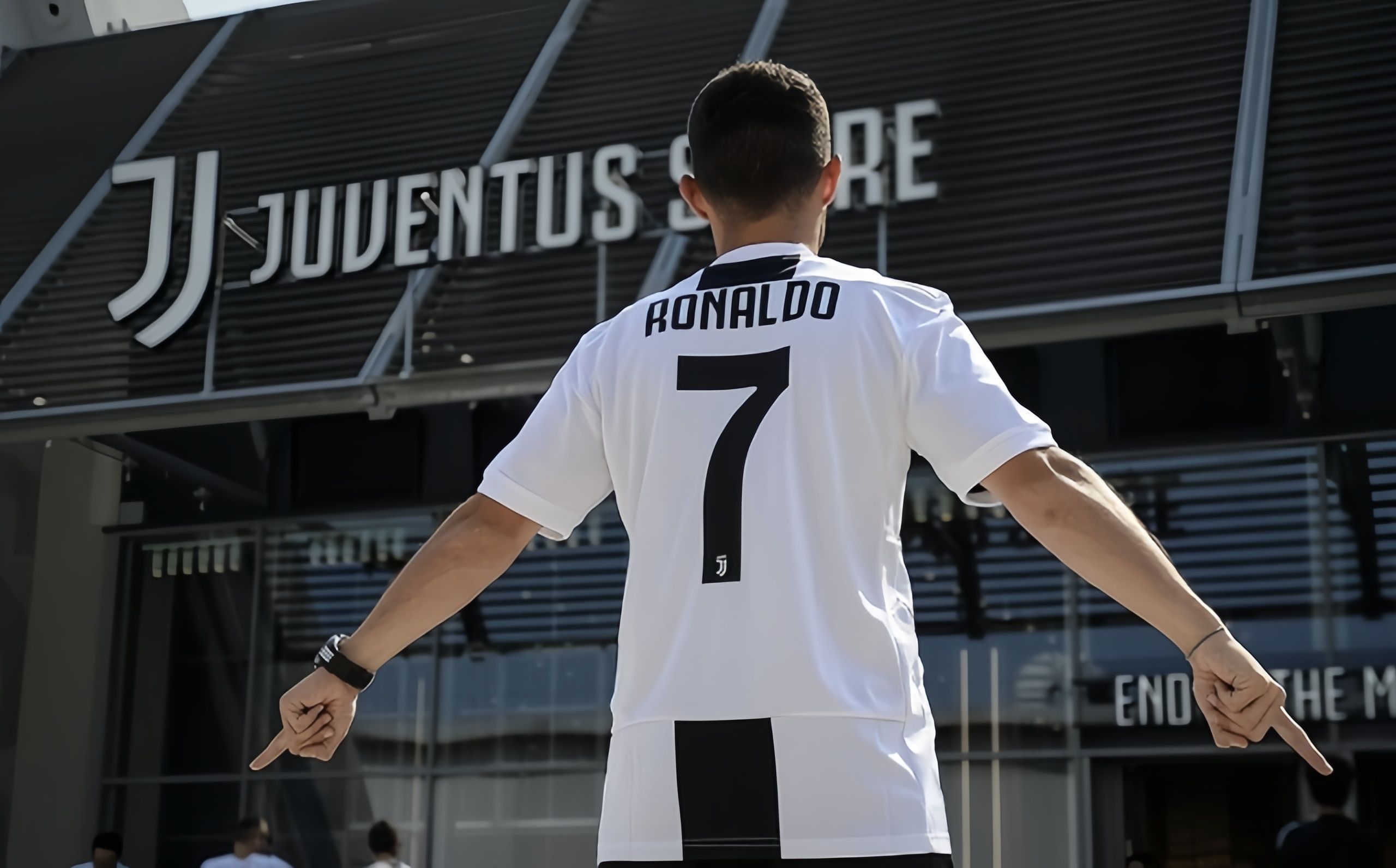 尤文主场战平利物浦，C罗缺乏进攻手感