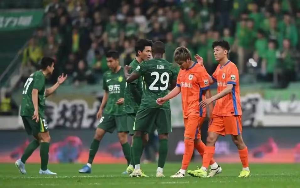 上海申花不敌天津泰达,遭遇两连败 上海申花不敌天津泰达,遭遇两连败