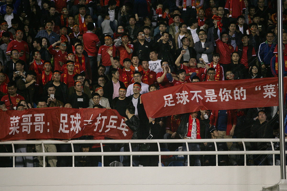 客场作战强队难阻，主队取得胜利