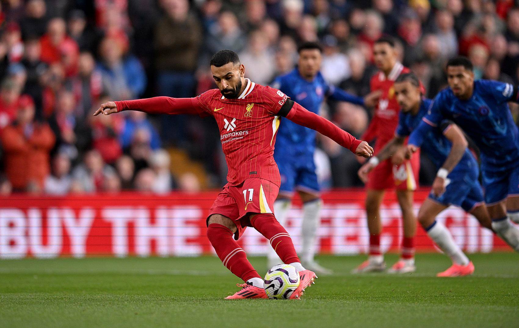 球队主力球员伤愈复出,带领球队取胜 球队主力球员伤愈复出,带领球队取胜