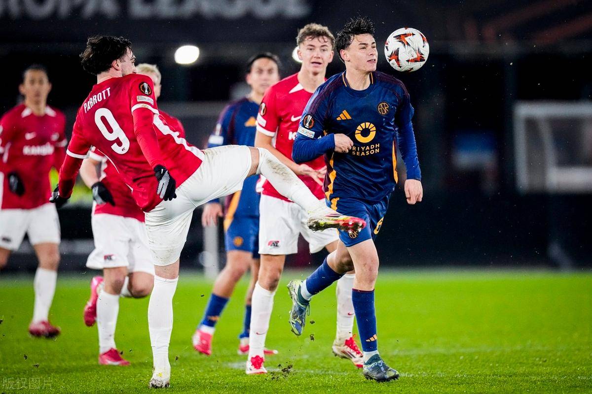 开云体育app下载-乌迪内斯球员战胜对手，豪取胜利