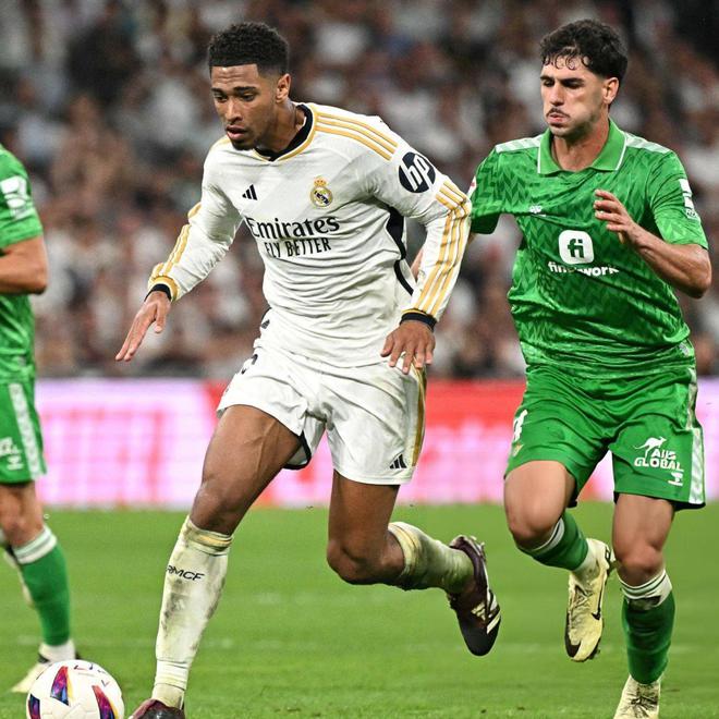 皇家马德里双线失利，欧冠前景堪忧