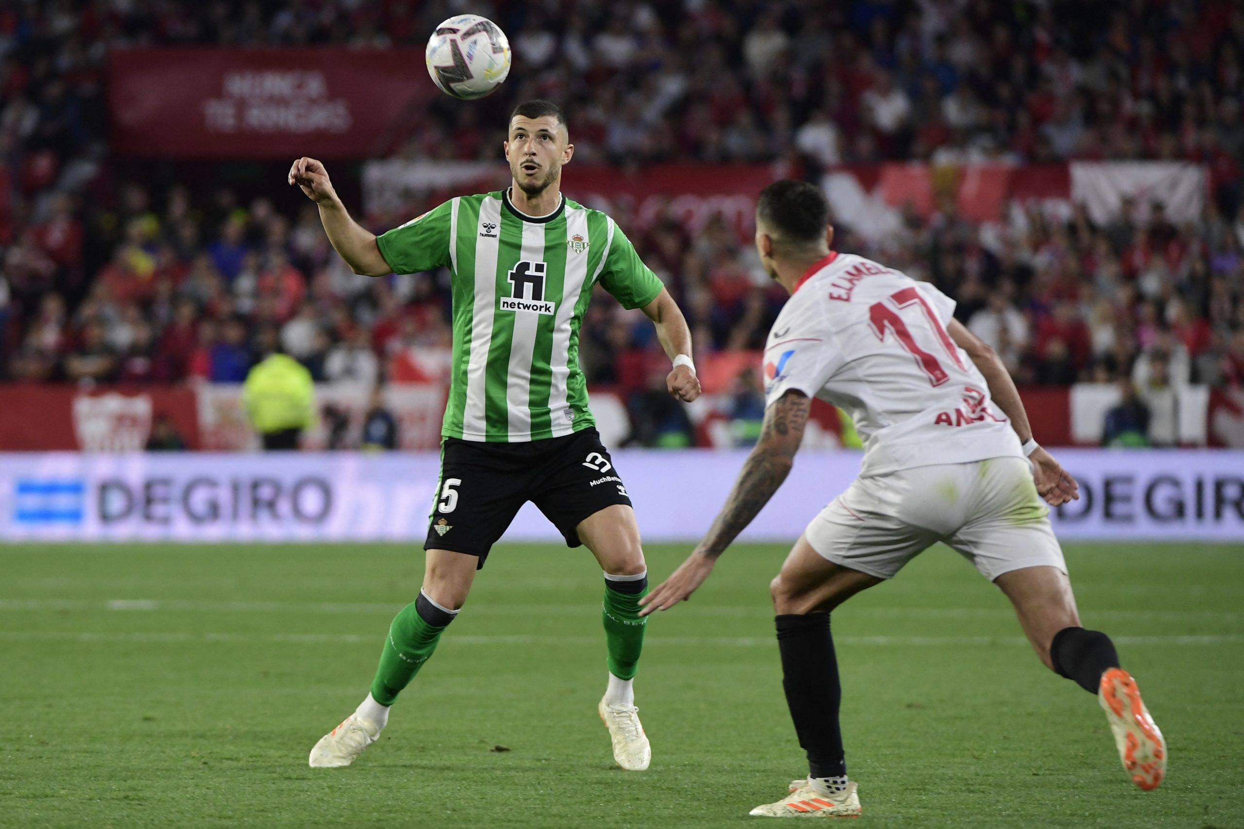 巴塞罗那中场球员被曝涉嫌参与非法赌博