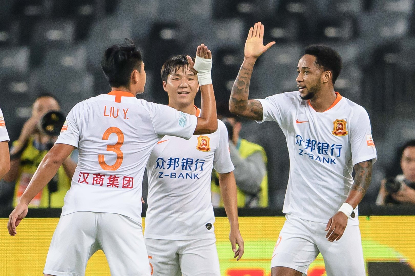 深圳佳兆业击败武汉卓尔，实现连胜