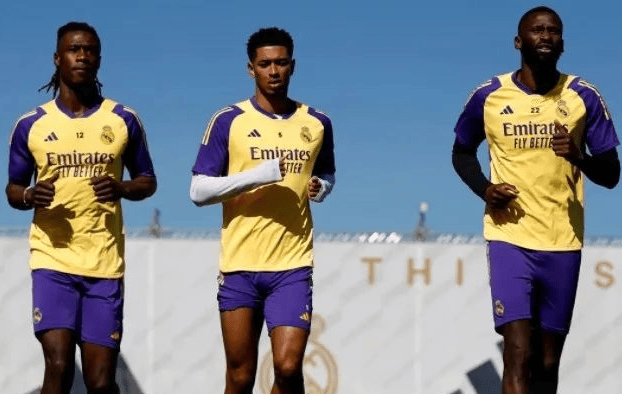 开云体育官网入口-皇家马德里与马洛卡激战一触即发