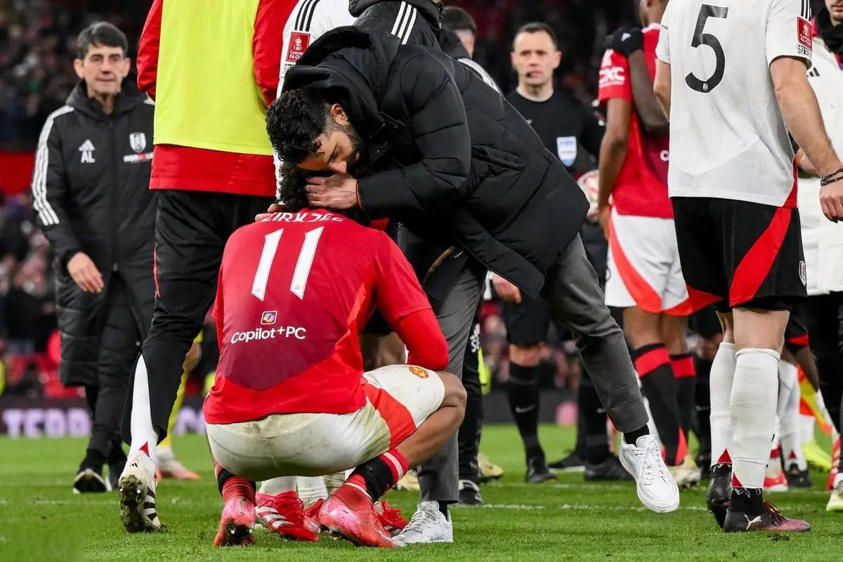 开云体育中国官网-里昂羸弱表现，法甲霸主地位动摇的简单介绍