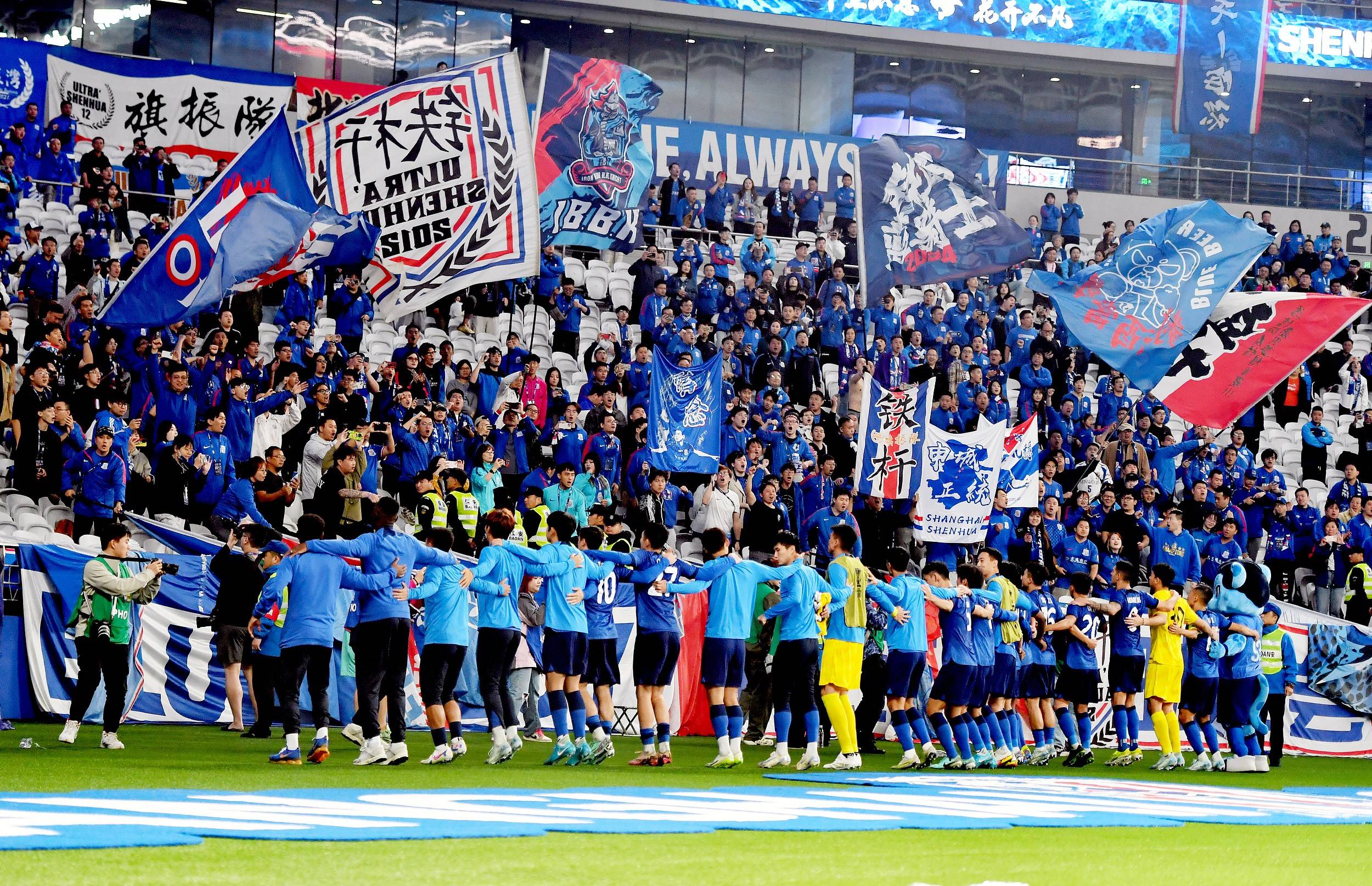 开云体育亚洲官网-上港挑战恒大：豪强之争再现巅峰