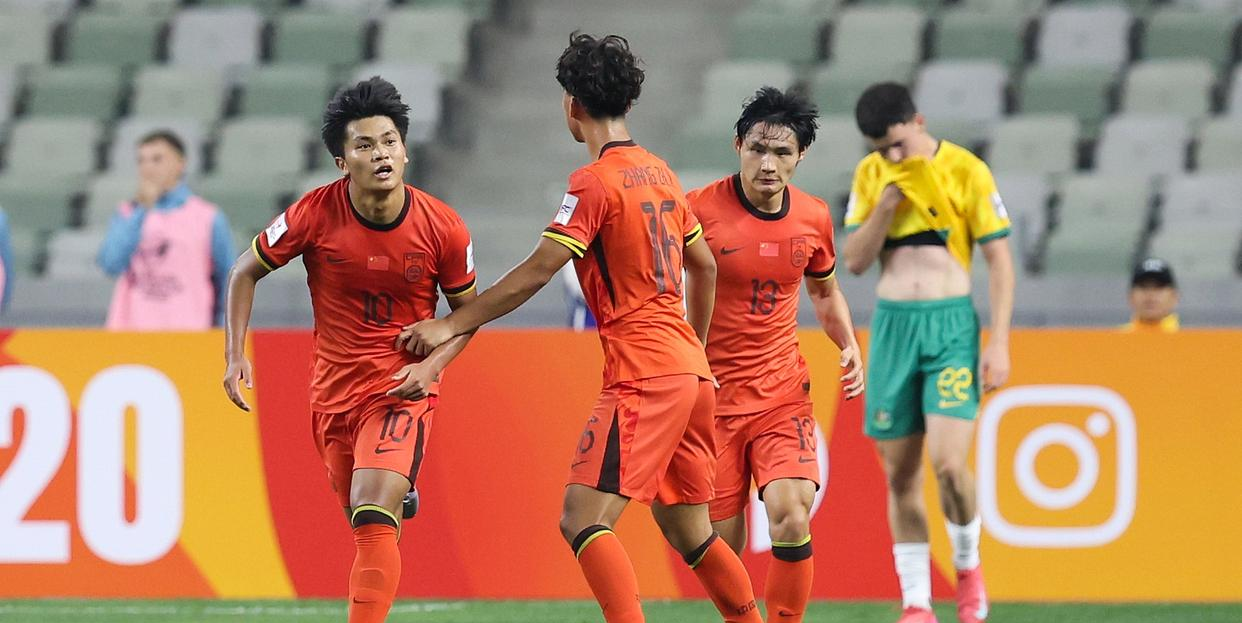 上海绿地申花击败对手,队形紧凑的简单介绍 上海绿地申花击败对手,队形紧凑的简单介绍