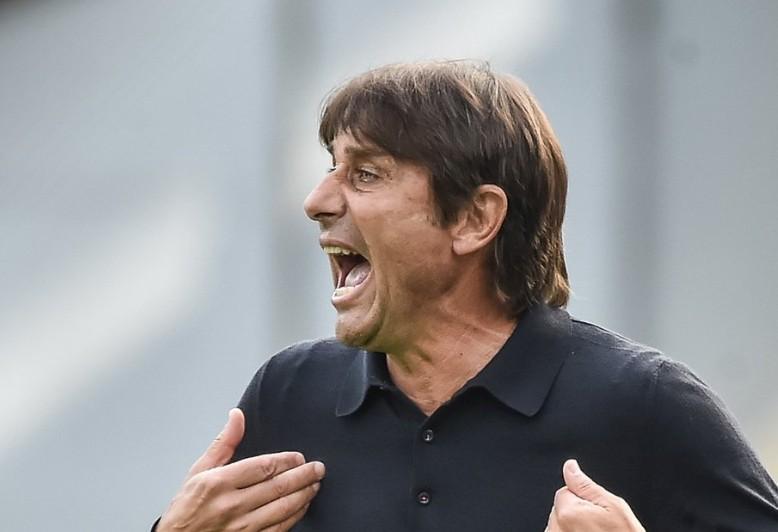 开云体育官网-关于那不勒斯主帅敲定新战术，迎战下轮比赛的信息