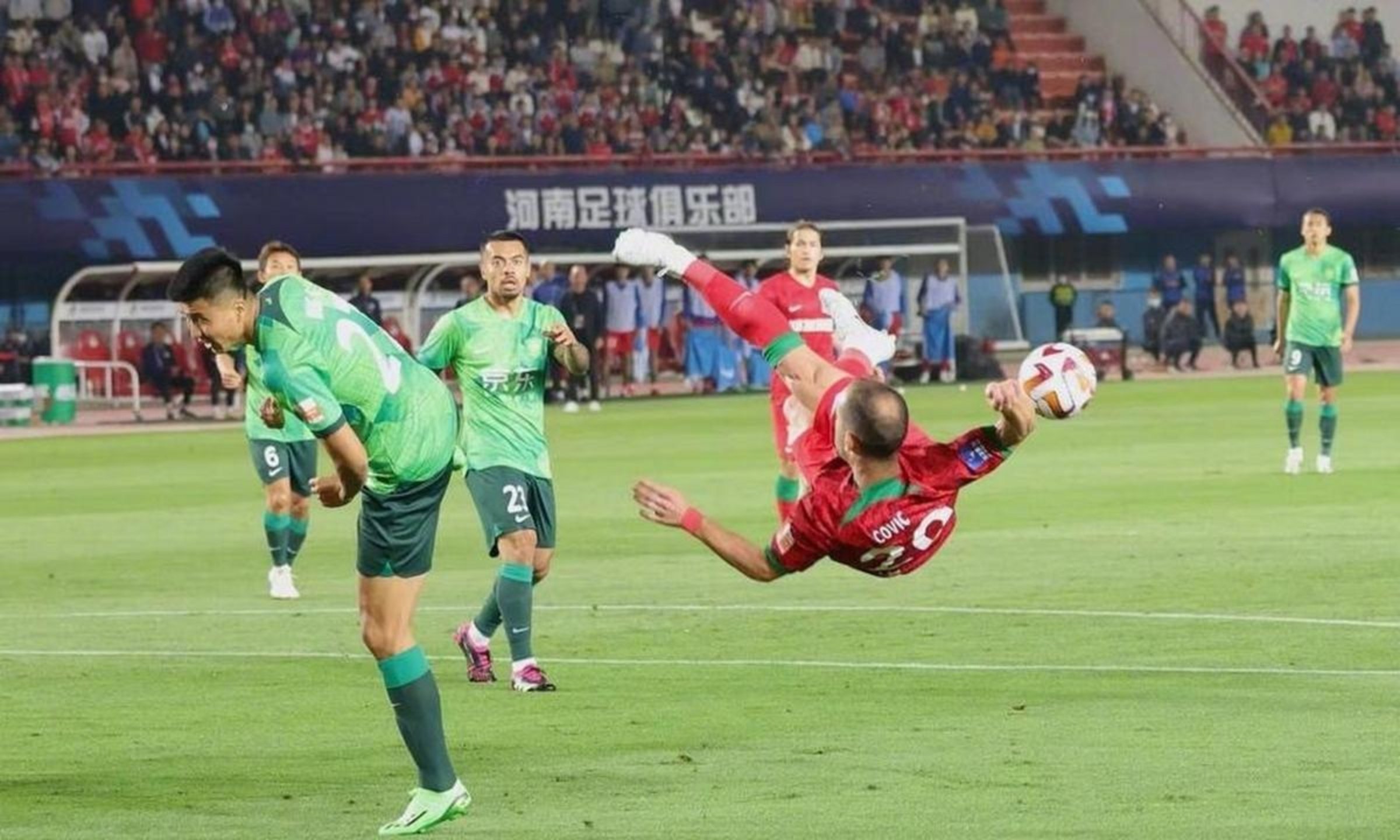 热门对战!足球比赛势如破竹的简单介绍 热门对战!足球比赛势如破竹的简单介绍