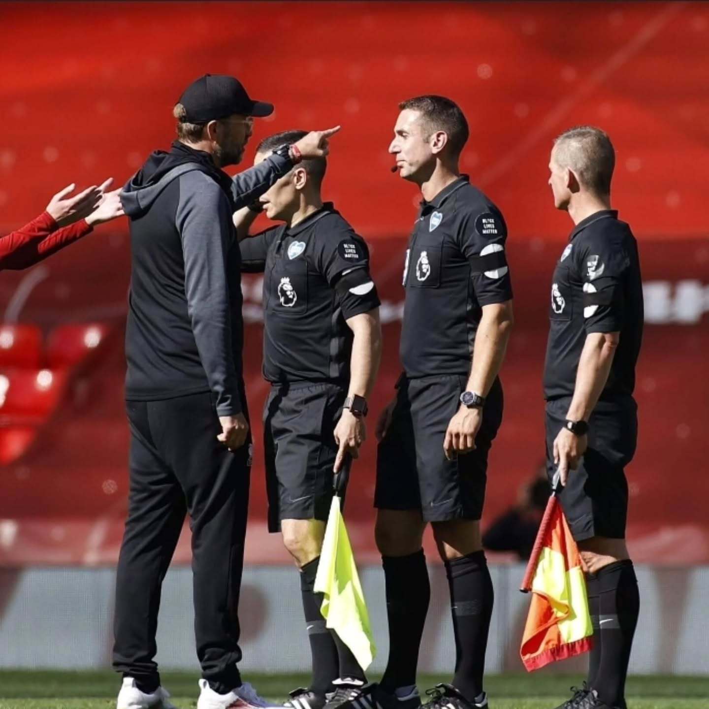 开云体育app-利物浦主教练指责裁判判罚有争议