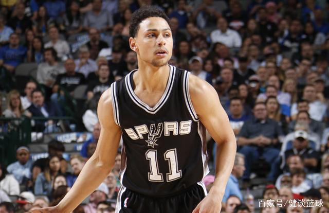 关于马刺痛失胜利，伤病困扰难以解决的信息