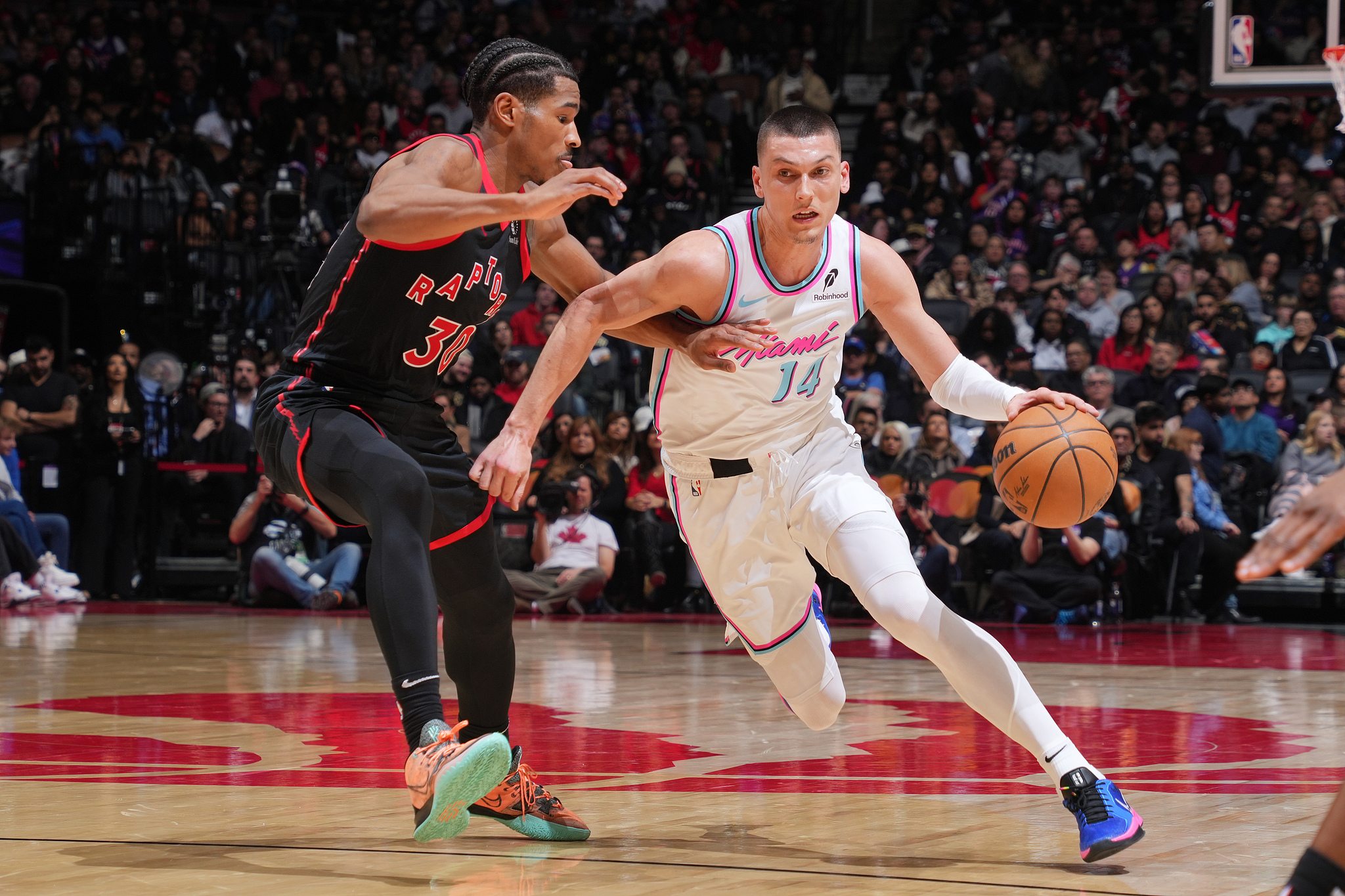 猛龙胜马刺，希尔德砍下全场最高30分的简单介绍