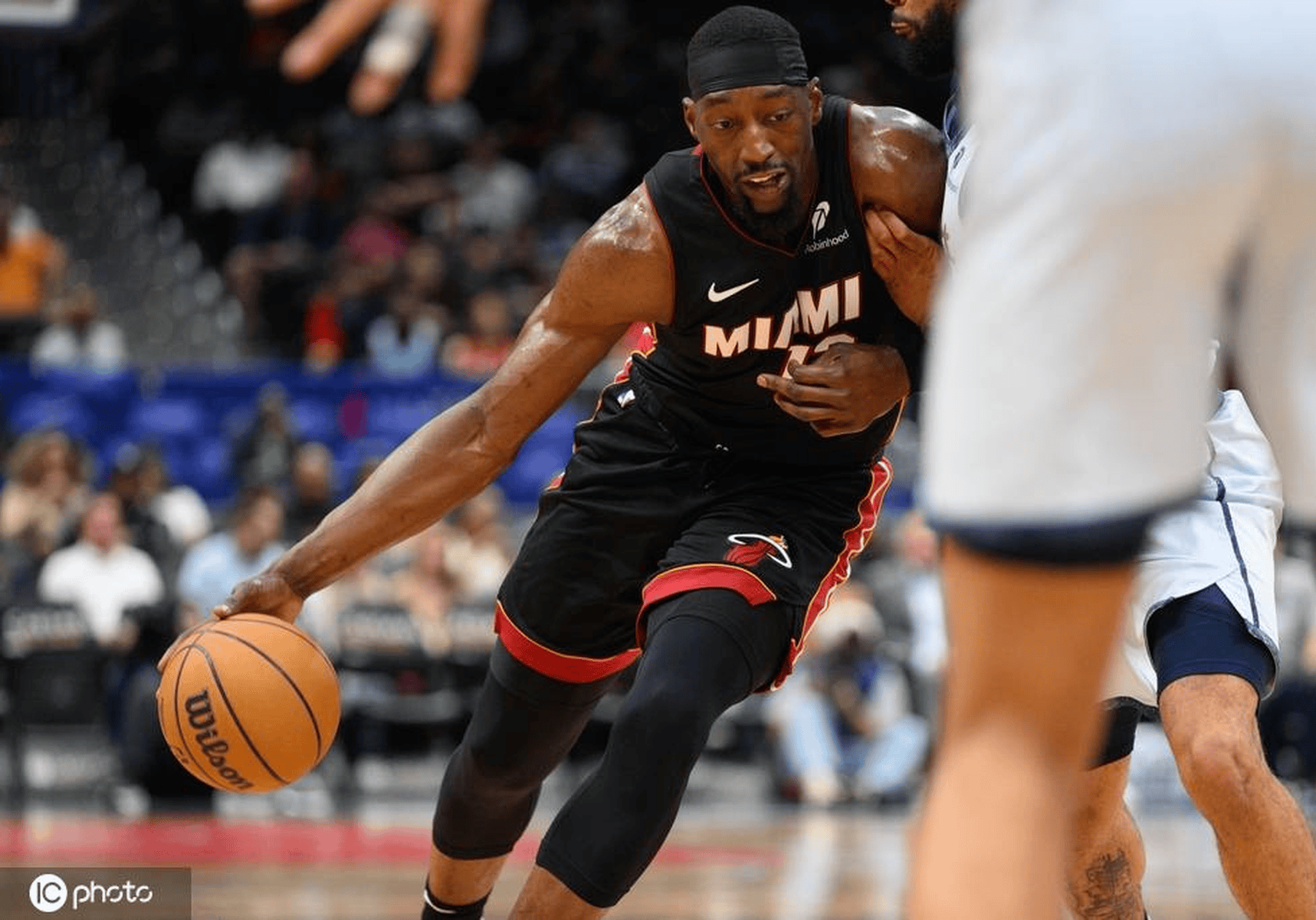 开云体育在线登录-热火队大将表现抢眼，成为全场焦点的简单介绍